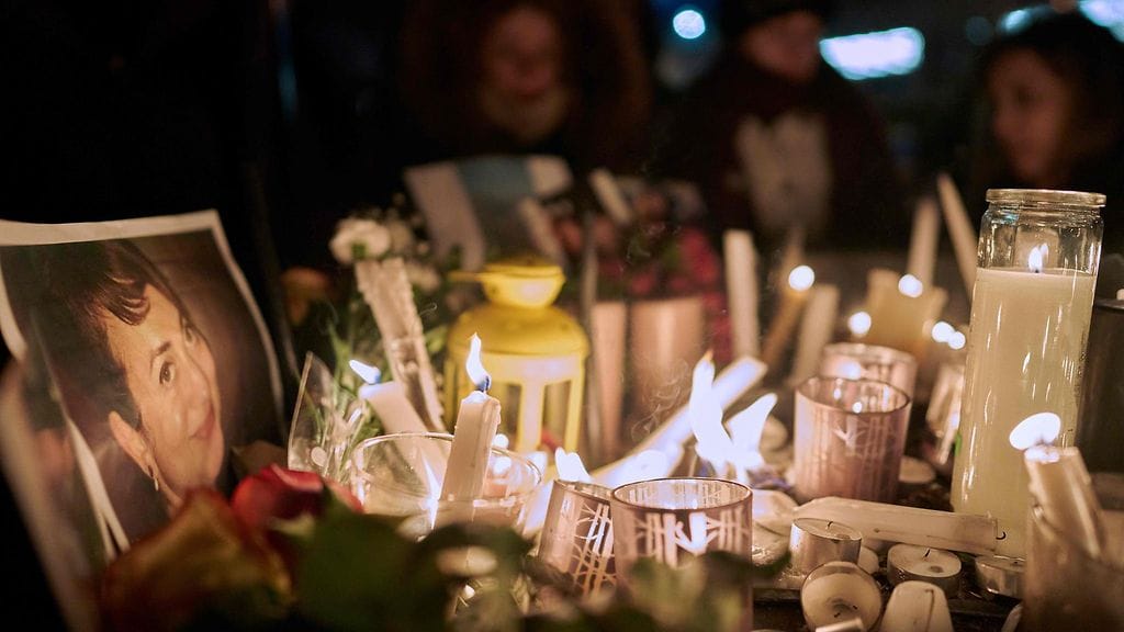 Lentoturman uhreja muistettiin Torontossa, Kanadassa. Onnettomuudessa kuoli 63 kanadalaista.