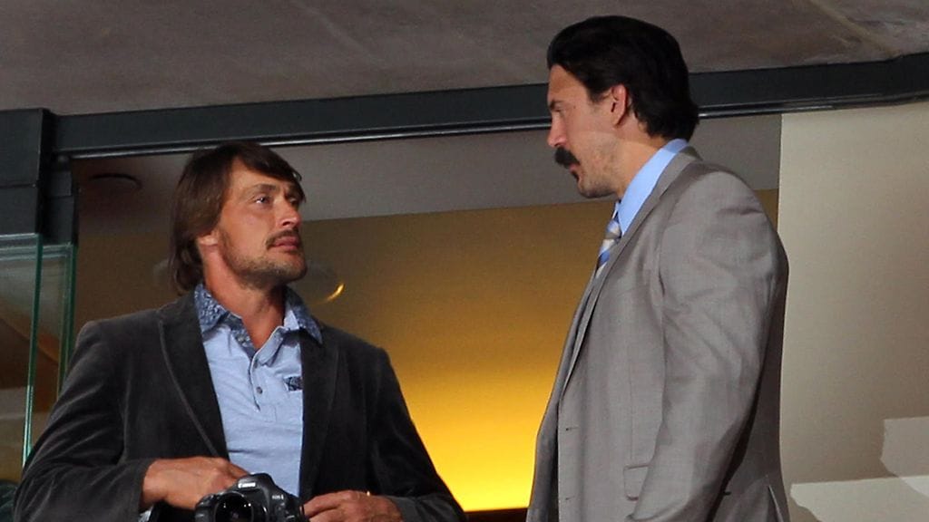 Teemu Selänne ja George Parros juttusilla keväällä 2015.