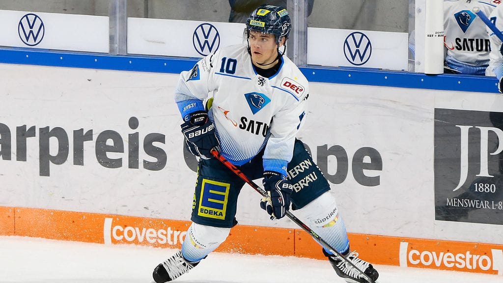 Ville Koistinen on pelannut pitkään ulkomaisissa kiekkosarjoissa.