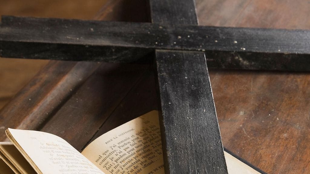 Pekka Aittakumpu korostaa, että kouluissa olisi pidettävä esillä myös sisältöä, jossa on kristillistä kulttuuriperintöä.