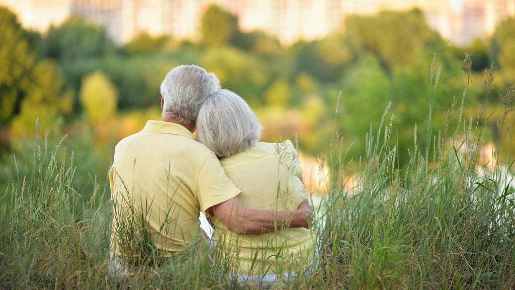 Hoitokodin hoitajien kerrottiin asettaneen heidän sänkynsä vierekkäin, jotta he saattoivat olla yhdessä elämänsä viimeiset tunnit.