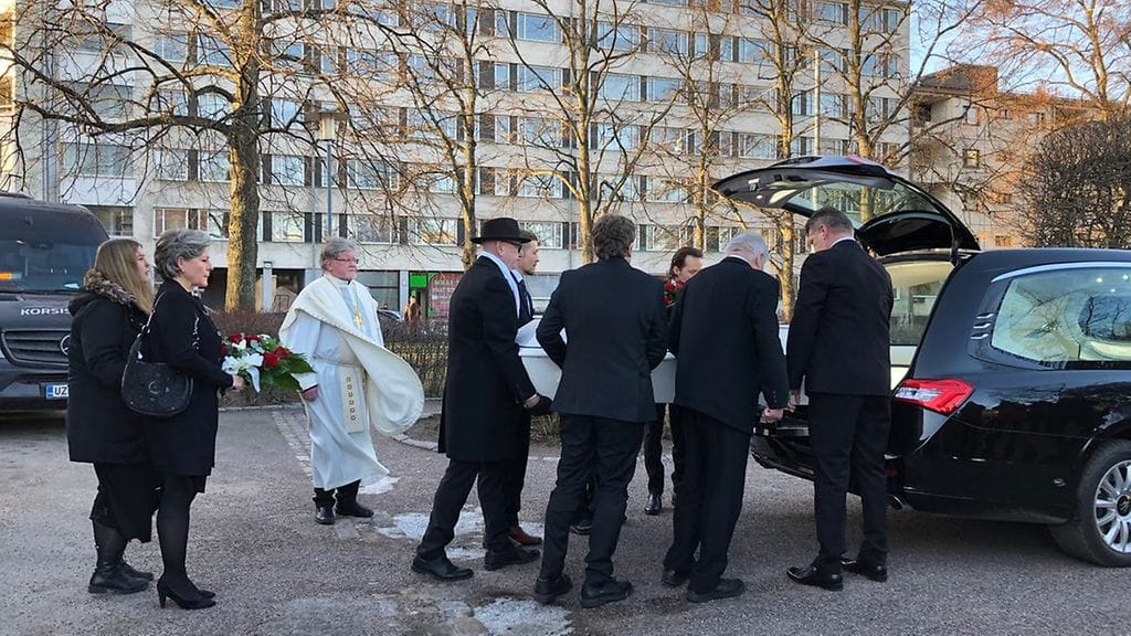 Hilkka Ahde hautajaiset