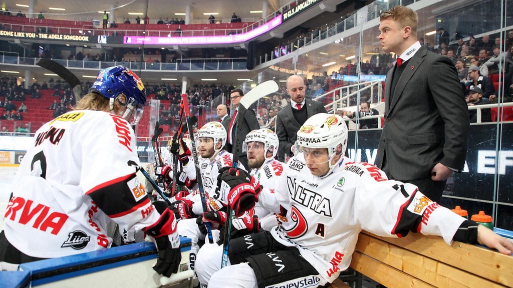 JYPin hieno kiri vesittyi loppuhetkillä.