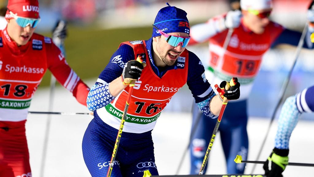 Ristomatti Hakola kaatui sprintin puolivälierissä.