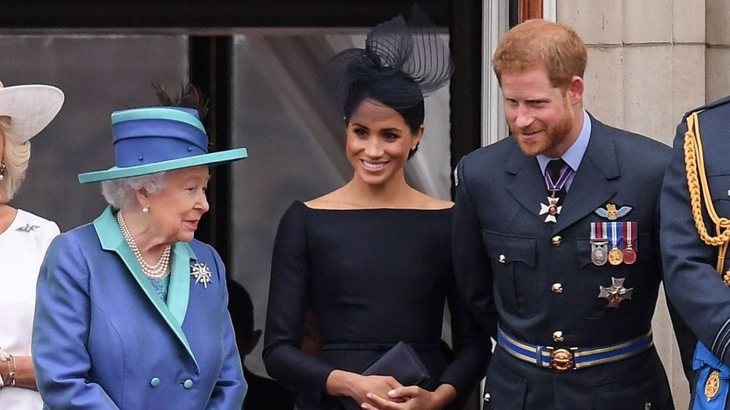 kuningatar Elisabet herttuatar Meghan prinssi Harry