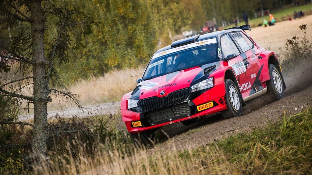 Juhana Raitanen Skoda Fabia R5:n ratissa. KUVA: Hannuphoto/TGS Worldwide