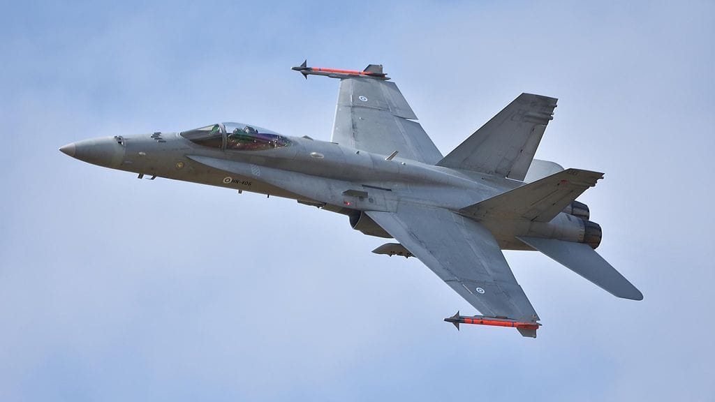 Ilmavoimien Hornet-monitoimihävittäjä arkistokuvassa 2019.