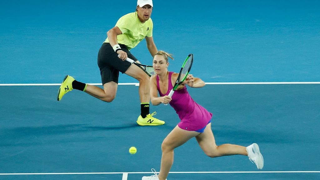 Henri Kontinen ja Gabriela Dabrowski putosivat leikistä Australian avointen välierissä.
