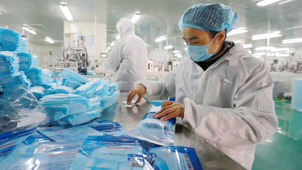 Uuteen koronavirukseen kuolleita on nyt 717, kun sarsiin kuoli Kiinassa ja Hongkongissa lähes 650 ihmistä vuosina 2002–2003. Koko maailmassa sars tappoi 774. Kuvituskuva.