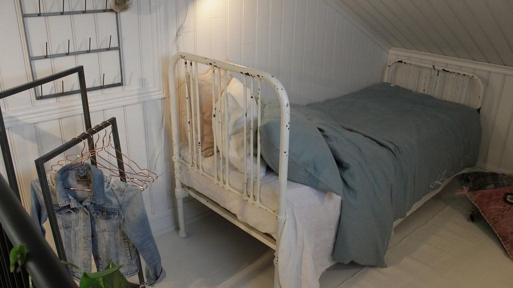 Kotoisa3_3_12_-yläkerran_sänky