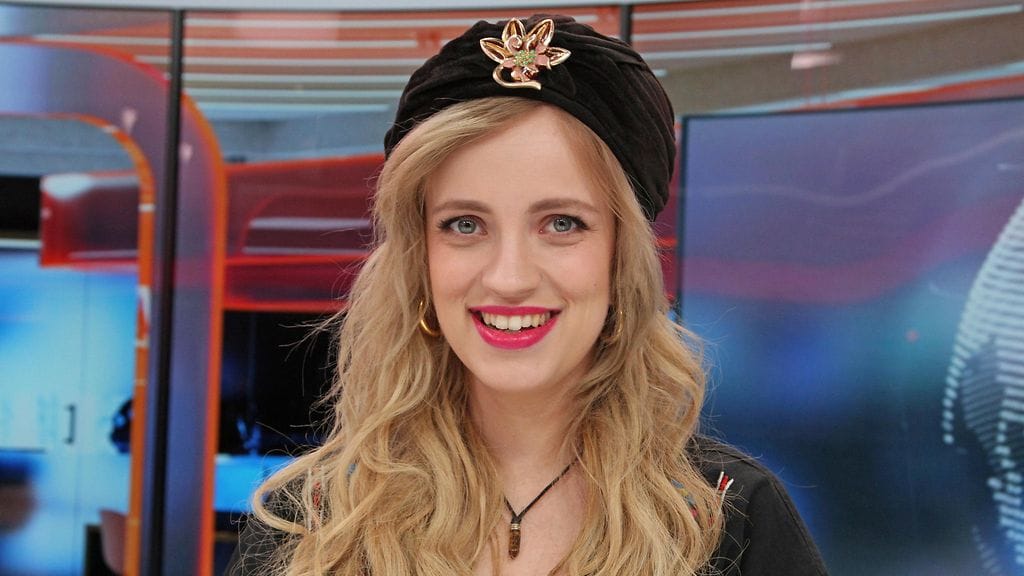 Haloo Helsinki -yhtyeen Ellin kuva hurmaa sosiaalisessa mediassa.