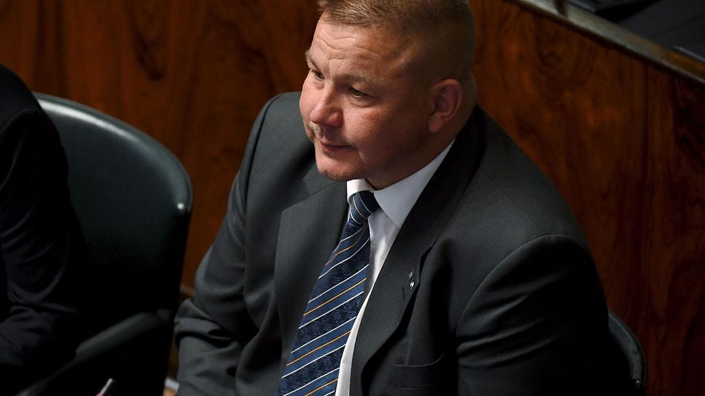 Juha Mäenpää valittiin kansanedustajaksi viime vuonna.