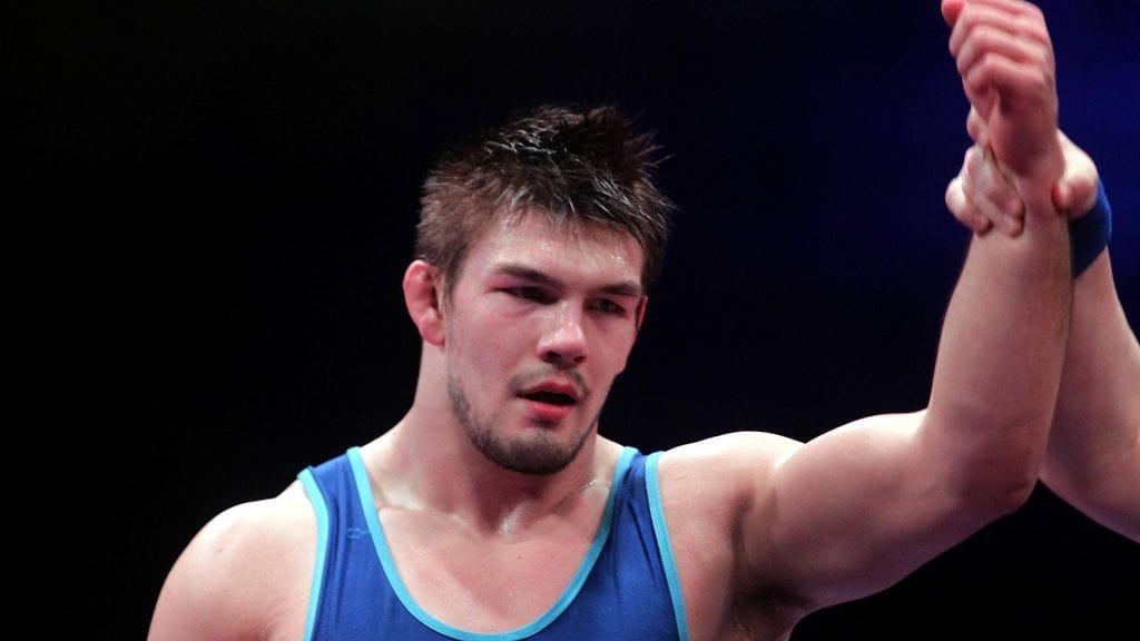 Arvi Savolainen avasi EM-kisat voitolla.