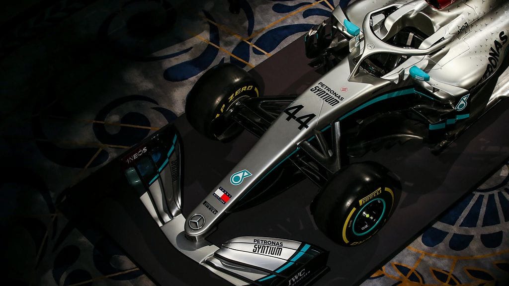 Mercedeksen F1-auto esiteltiin maanantaina Lontoossa.