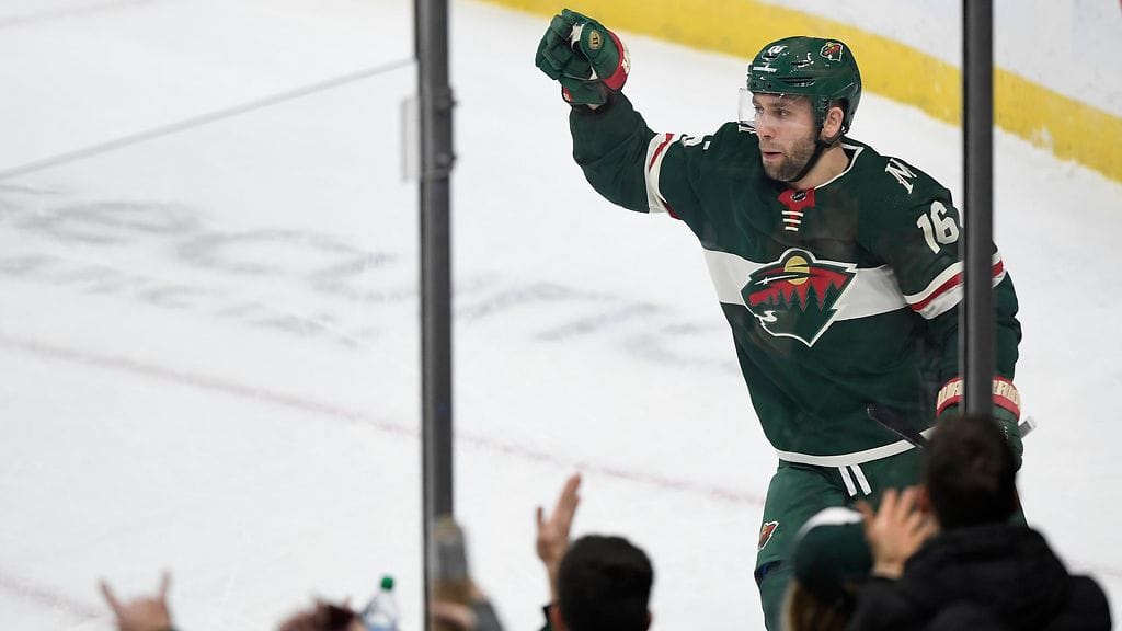 Jason Zucker siirtyy Minnesota Wildista Pittsburgh Penguinsiin.