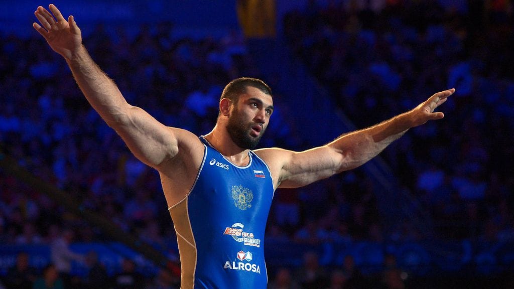 Biljal Mahov narahti kasvuhormonista.