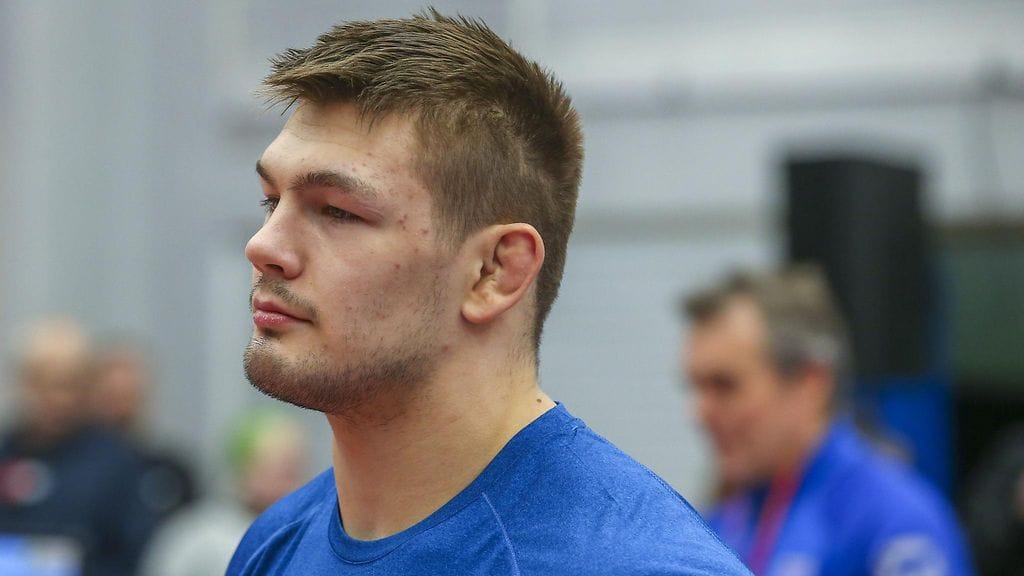 Ari Savolainen kokeili siipiään painin raskaassa sarjassa pronssiottelun arvoisesti.