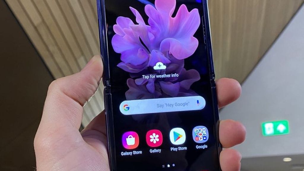 galaxy z flip Näytön kuvanlaatu on erinomainen