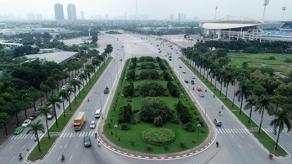 Hanoi on miljoonien asukkaiden suurkaupunki, jossa sijaitsee myös historiallisia huviloita, jotka ovat vaarassa rapistua.