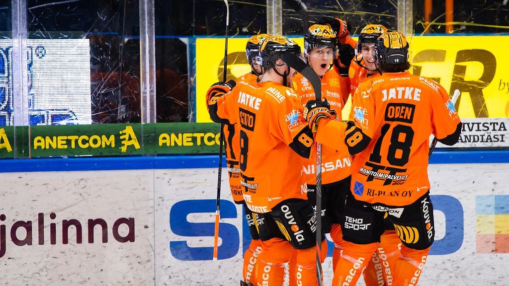 KooKoo on SM-liigassa kolmantena.