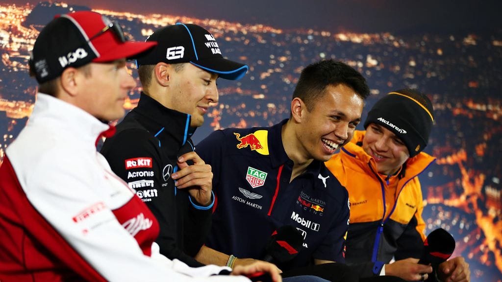 Lähtösuoran kokenein kuski Kimi Räikkönen oli tiistaina kolmen F1-sarjan nuorimman kuskin kanssa samassa lehdistötilaisuudessa.