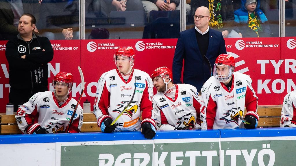 Sport on valahtanut tukevasti SM-liigan pohjalle.