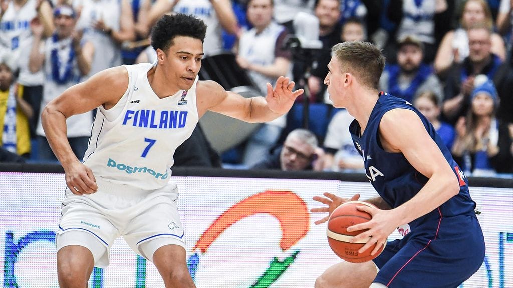 Shawn Huff pelaa hyvin mahdollisesti uransa viimeisiä arvokisakarsintoja.