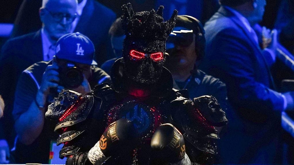 Deontay Wilder saapui kehään hyvin erikoisessa varustuksessa.