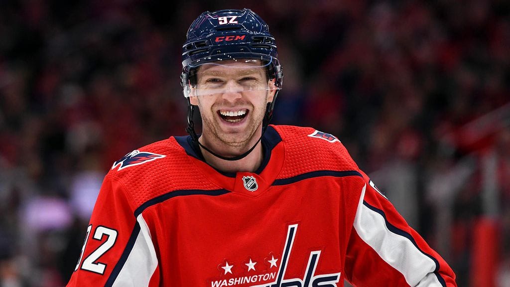 Jevgeni Kutznetsov iloitsee Ilja Kovaltshukin hankinnalla.