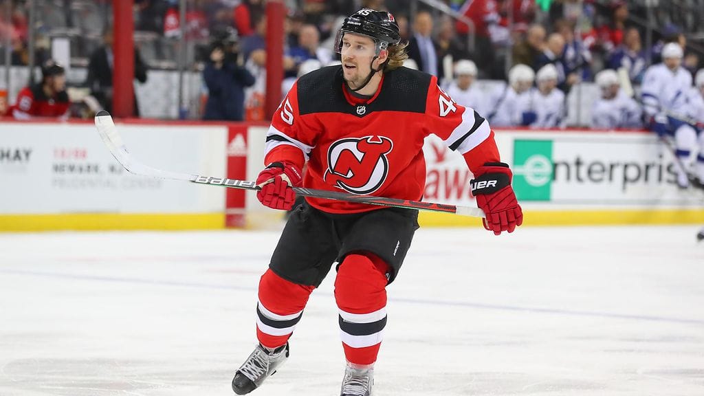 Sami Vatanen jatkaa uraansa Carolina Hurricanesissa.