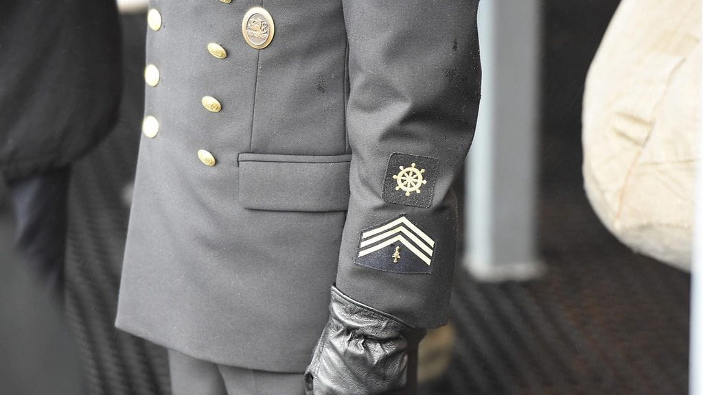 Kuvituskuva Merivoimien henkilöstöstä. Kuvan henkilö ei liity tapaukseen.