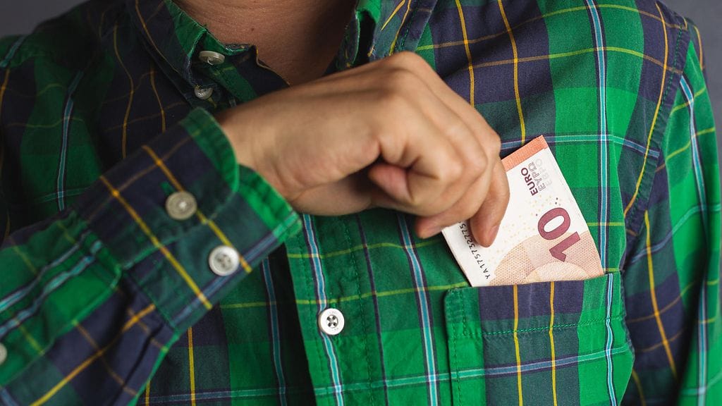 Altruismi ei aina tuo onnellisuutta. Kuvituskuva.