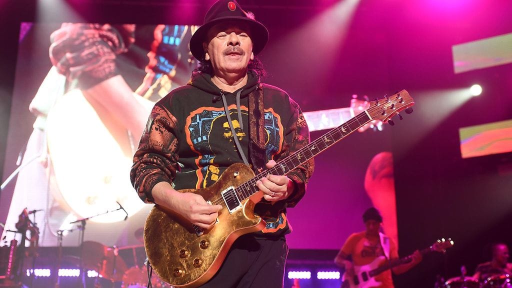 Carlos Santana vuonna 2019.