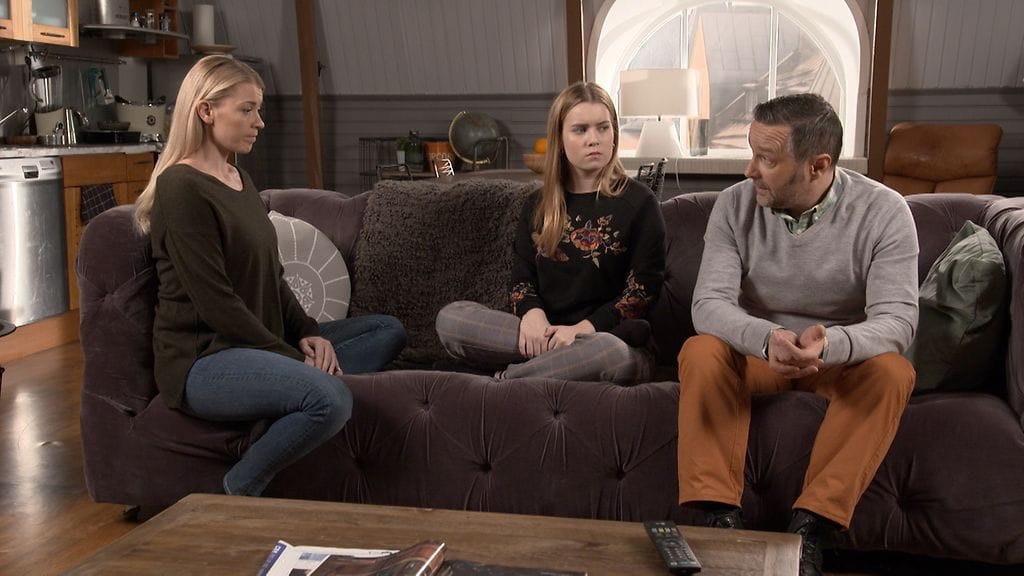 3731 01 viola linda aaro