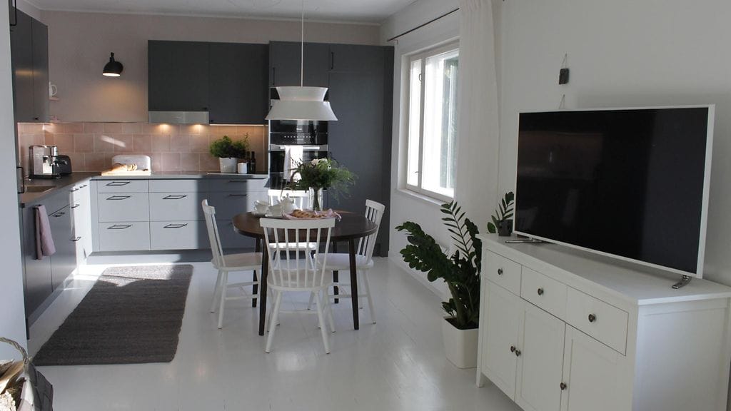 Kotoisa3_8_12_-keittiö