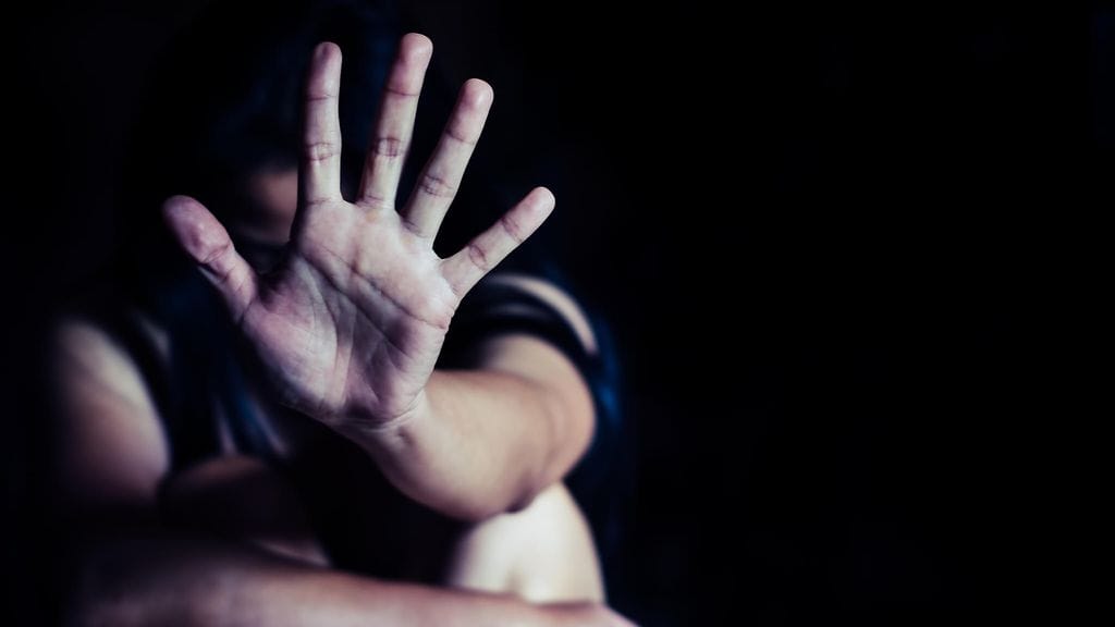 Lähisuhdeväkivalta