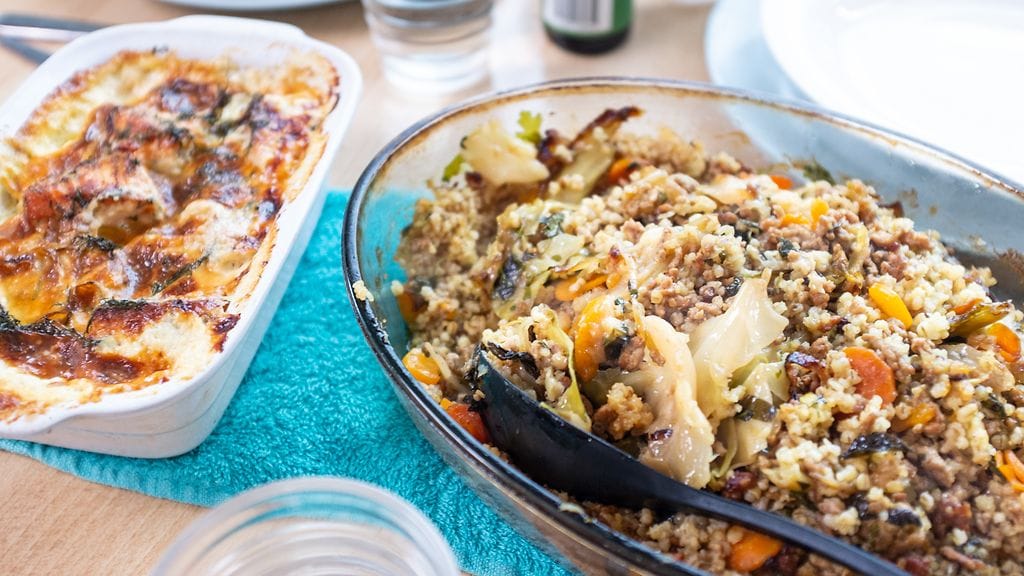 Kapen kaalilaatikossa maistuu karitsan jauheliha ja currymauste.