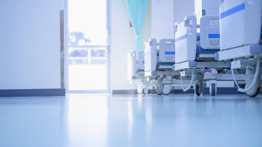Raskaana olleella 37-vuotiaalla naisella oli todettu koronavirus.