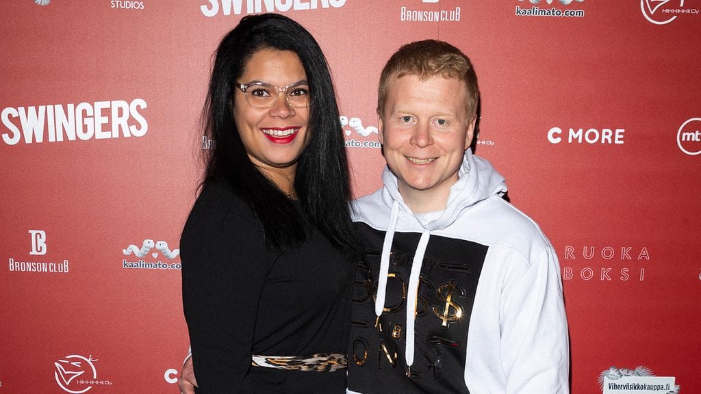 Sampo Kaulanen julkaisi perjantaina herttaiset syntymäpäiväonnittelut 40 vuotta täyttävälle Minttu-vaimolleen.