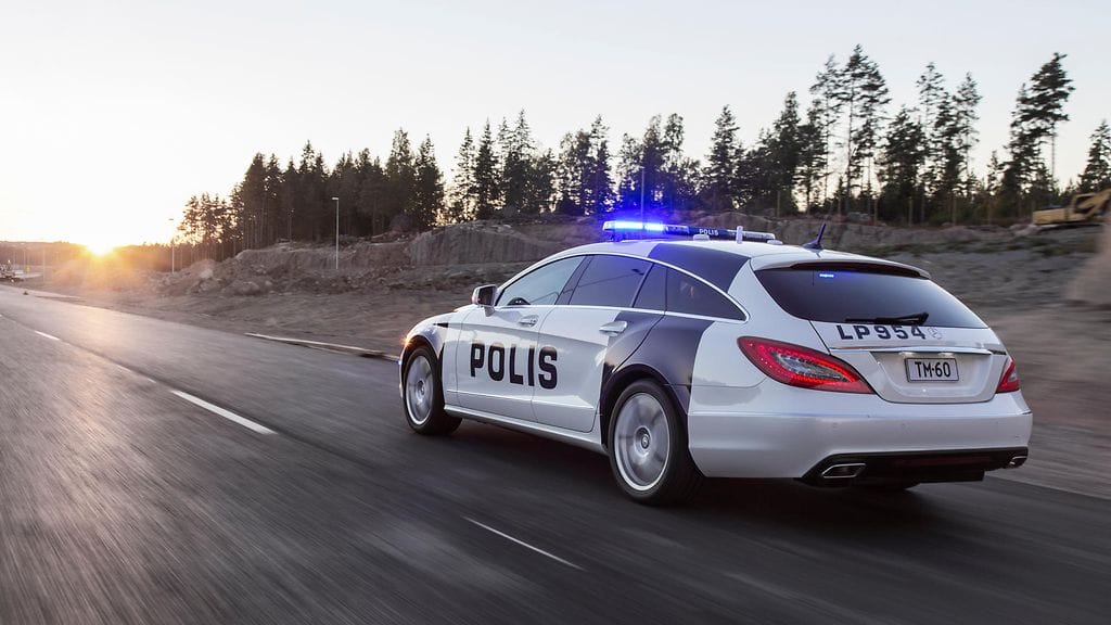 poliisiauto tm-60 mercedes-benz cls shooting brake