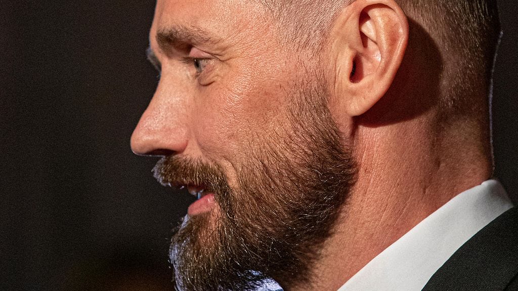 Lauri Tähkää syytetään pakottamisesta seksuaaliseen tekoon.