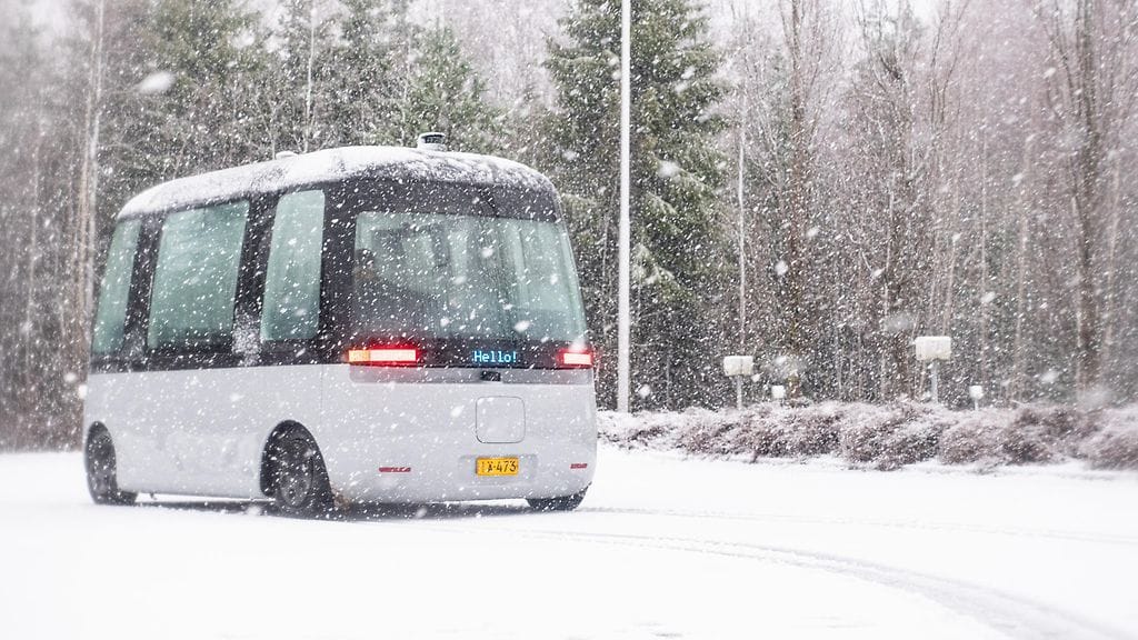 sensible 4 gacha robottiauto (1)