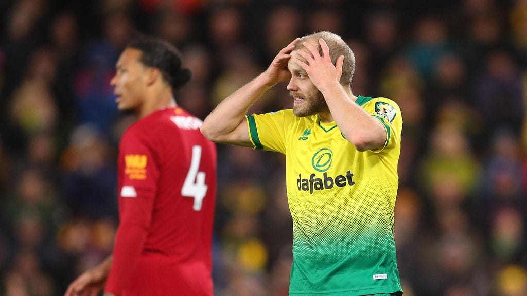 Teemu Pukin Norwichia uhkaa putoaminen. Virgil van Dijkin Liverpool on puolestaan lähes varma mestari.