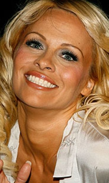 Pamela Anderson (Kuva: Kevin Winter/Getty Images)