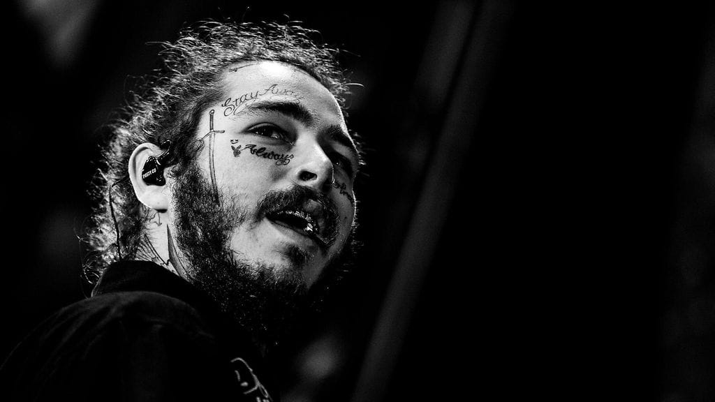Räppärinä tunnettu Post Malone coveroi Nirvanan kappaleita hyväntekeväisyyslivessä.