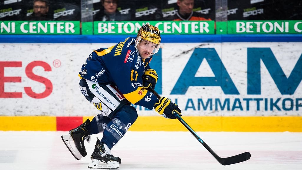 Justin Danforth siirtyy KHL:ään.