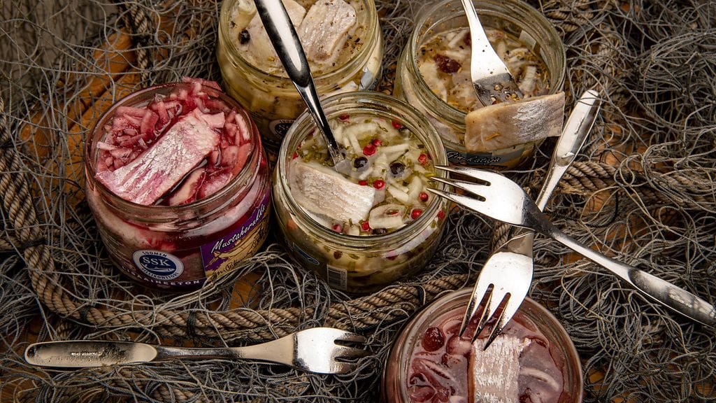 f9b12762-89b7-4fde-ac42-4a9c9f23d191