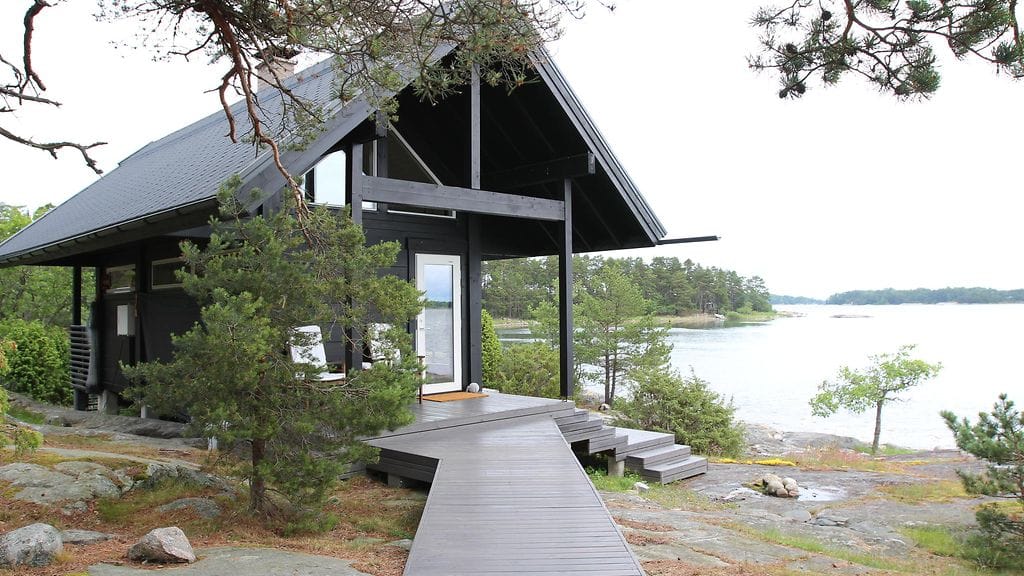 SKK6_Eps3_Ön_Sauna_ext_Kuvaaja_Emmi_Heijari