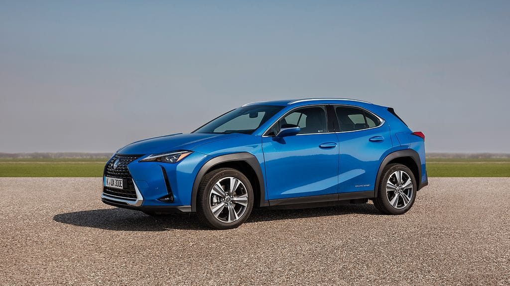 lexus ux 300e (1)