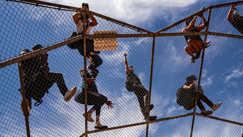 aop floyd miekkarit 2